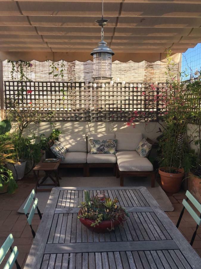 Guest House Europa 12 Севиля Екстериор снимка